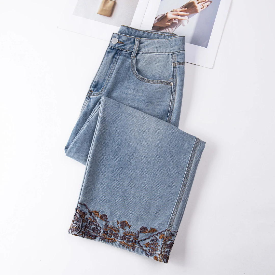 2025夏季新款刺绣复古百搭牛仔裤女大码洋气时髦高腰八分阔腿裤子