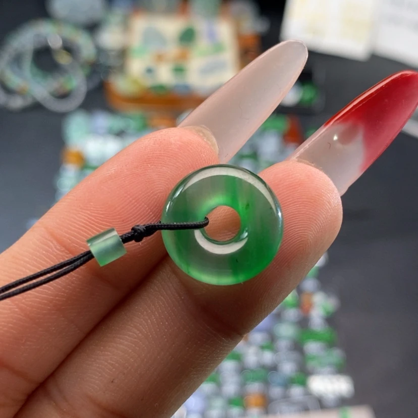 【闪购商品】翡翠挂件未镶嵌甜甜圈