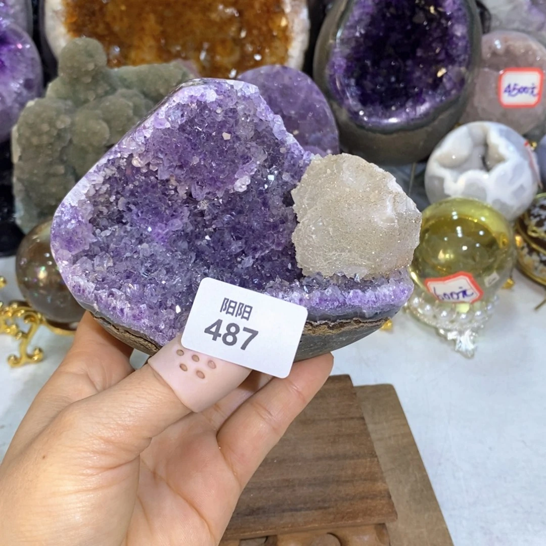 未镶嵌水晶大型摆件（非配饰）方解石