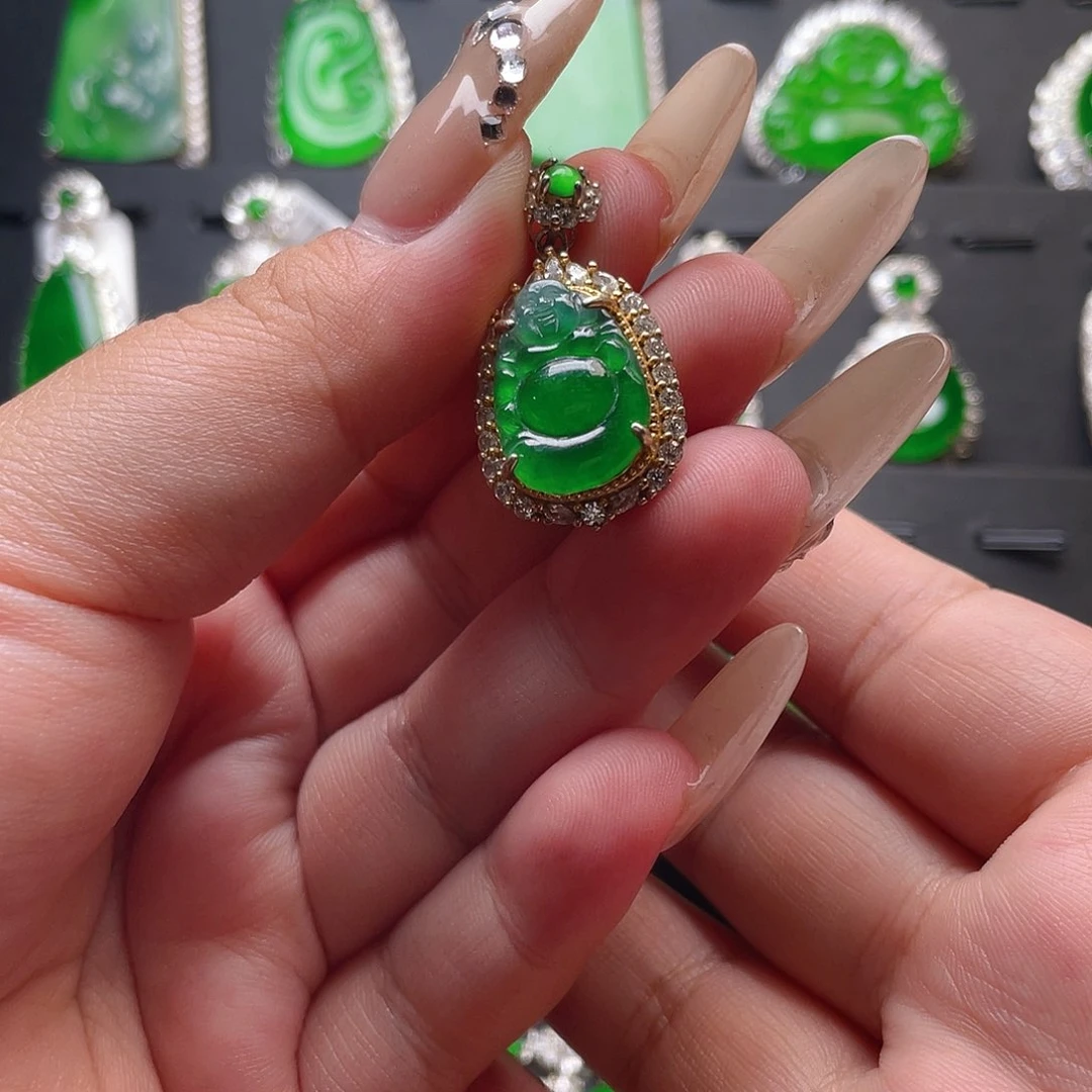 翡翠颈饰银S925镶嵌布袋佛