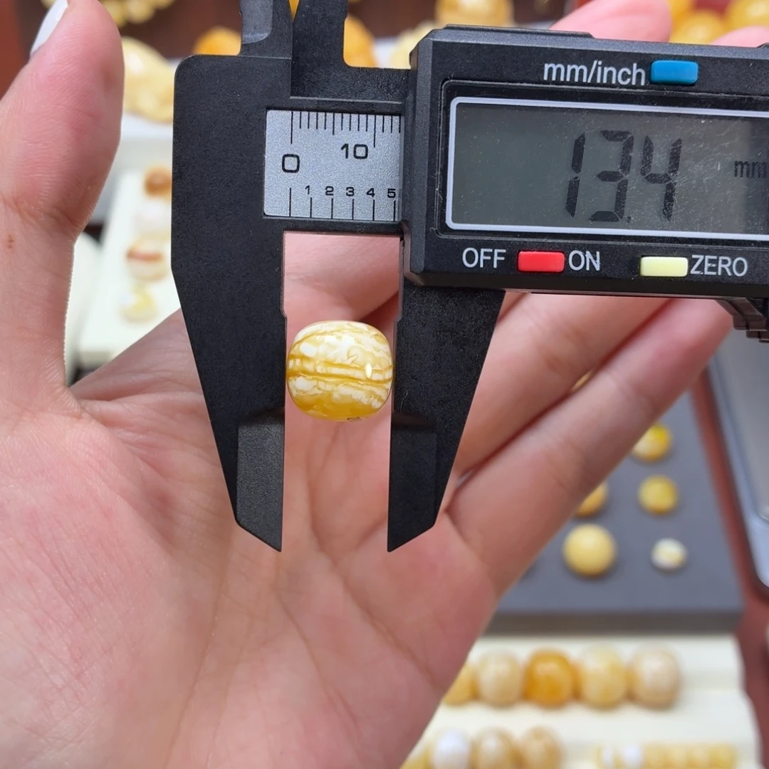 琥珀未镶嵌珠宝奇石俄料金白虎皮纹老型13mm
