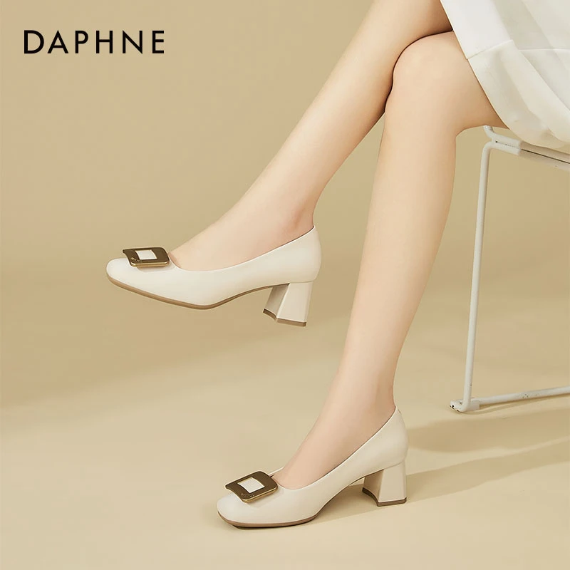 达芙妮法式气质方扣单鞋女2025新款春季女鞋粗跟高跟鞋通勤工作鞋