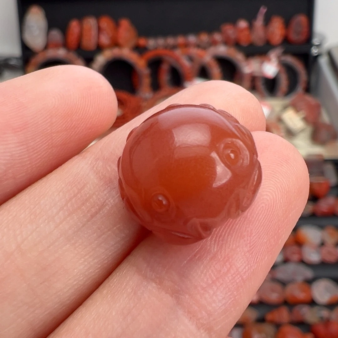 南红玛瑙未镶嵌颈饰章鱼