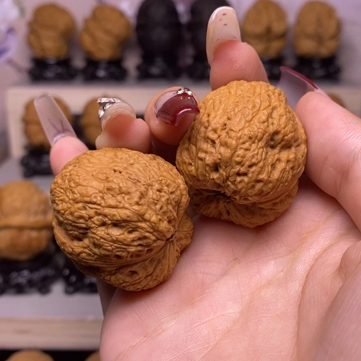 文玩核桃把件30Y—小宝石35、36尺37克