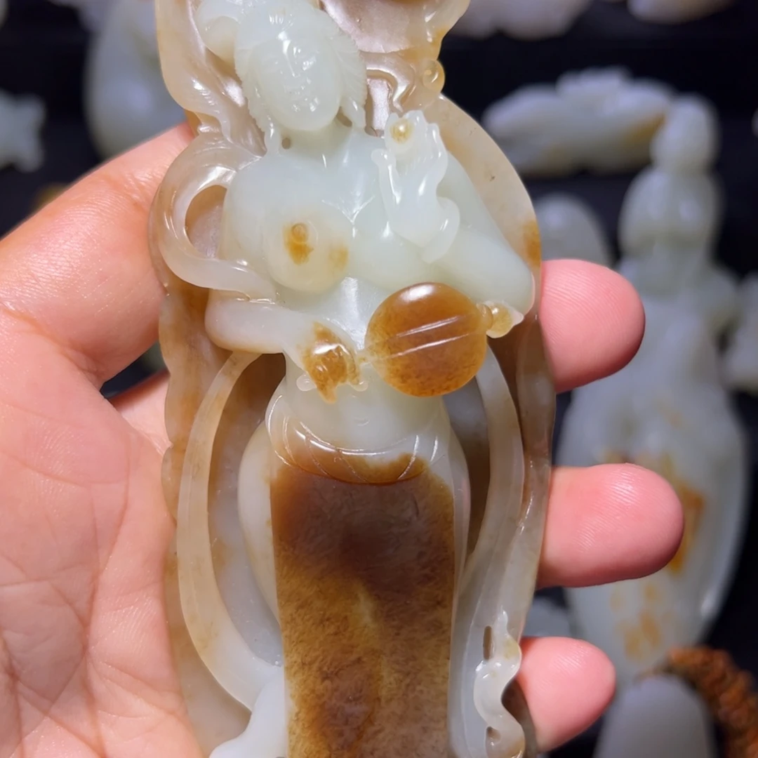 和田玉未镶嵌颈饰