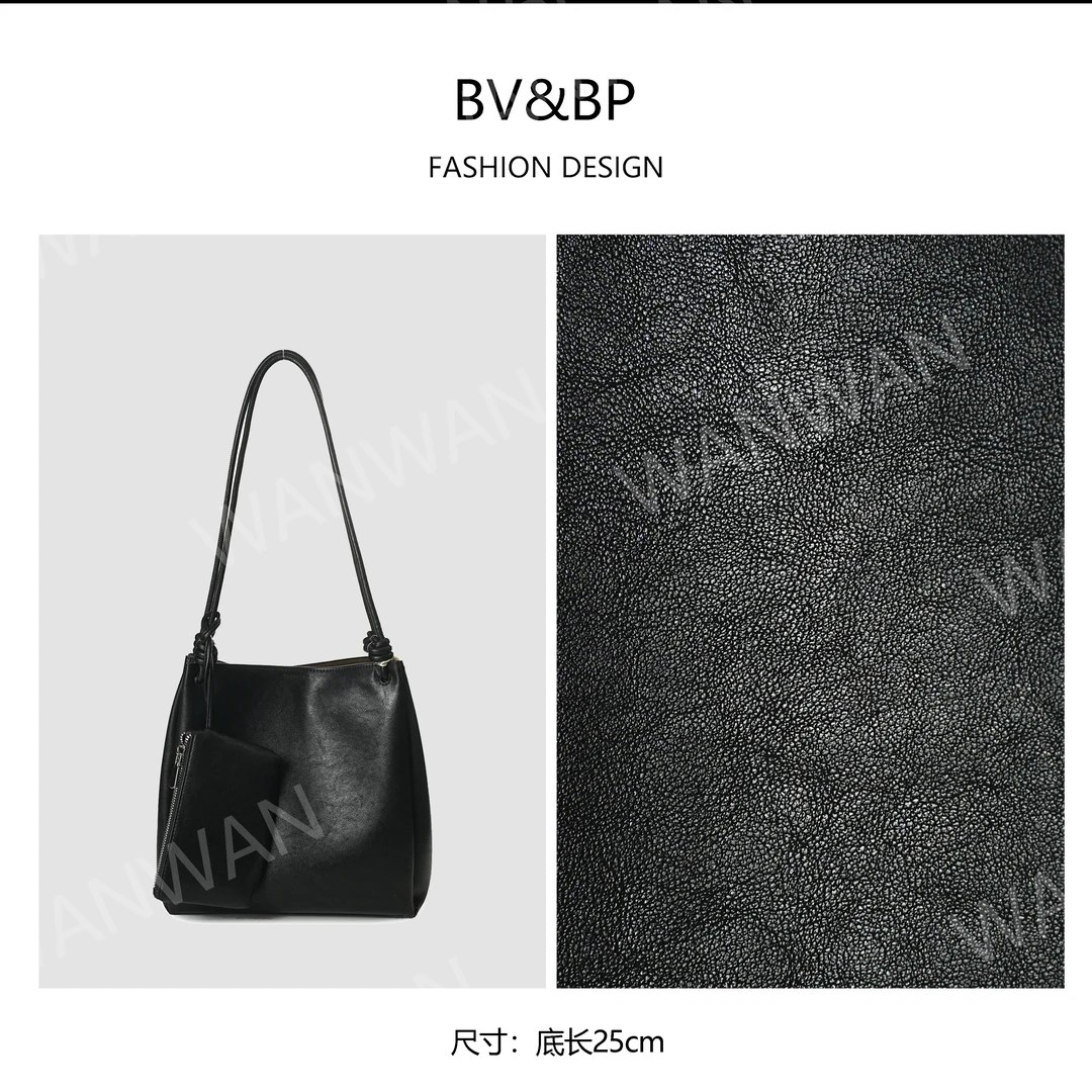 2025早春新款经典手提包单肩斜挎轻奢水桶女包BV24516-黑色