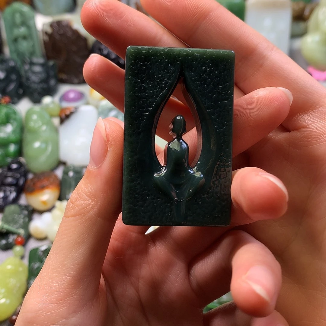 颈饰未镶嵌和田玉