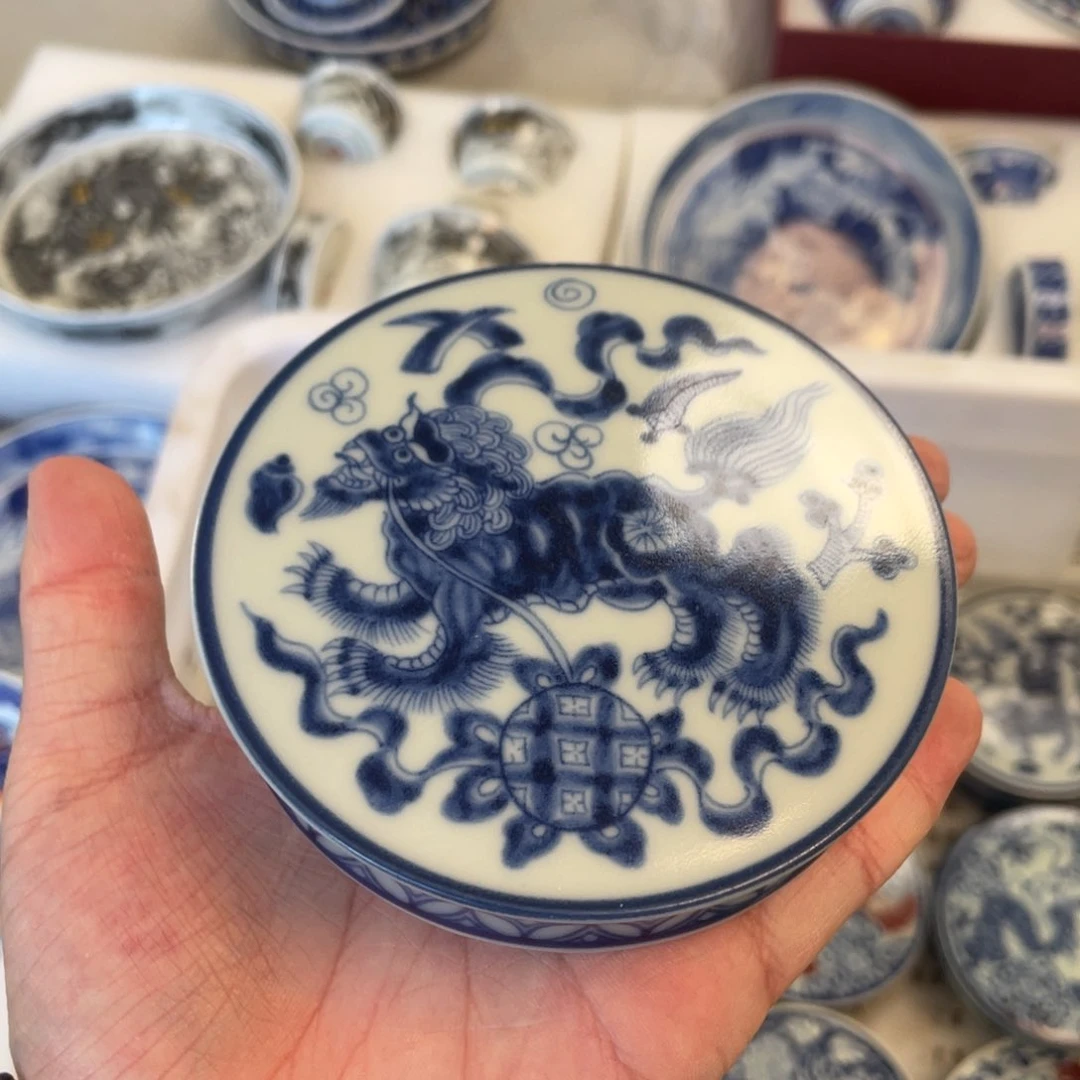 瓷片景德镇青花狮子滚绣球盖置