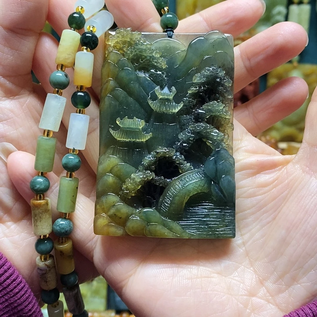 岫玉未镶嵌吊坠(赠链)