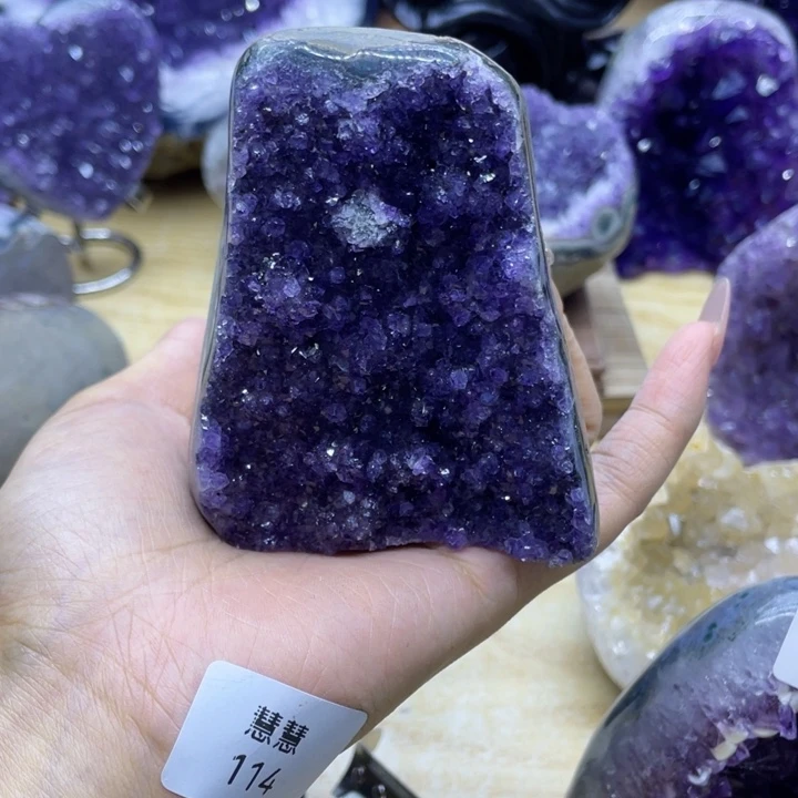 未镶嵌水晶大型摆件（非配饰）