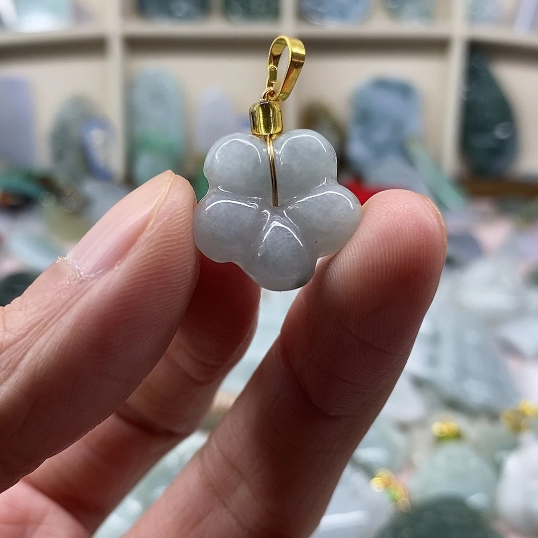 颈饰未镶嵌翡翠天然