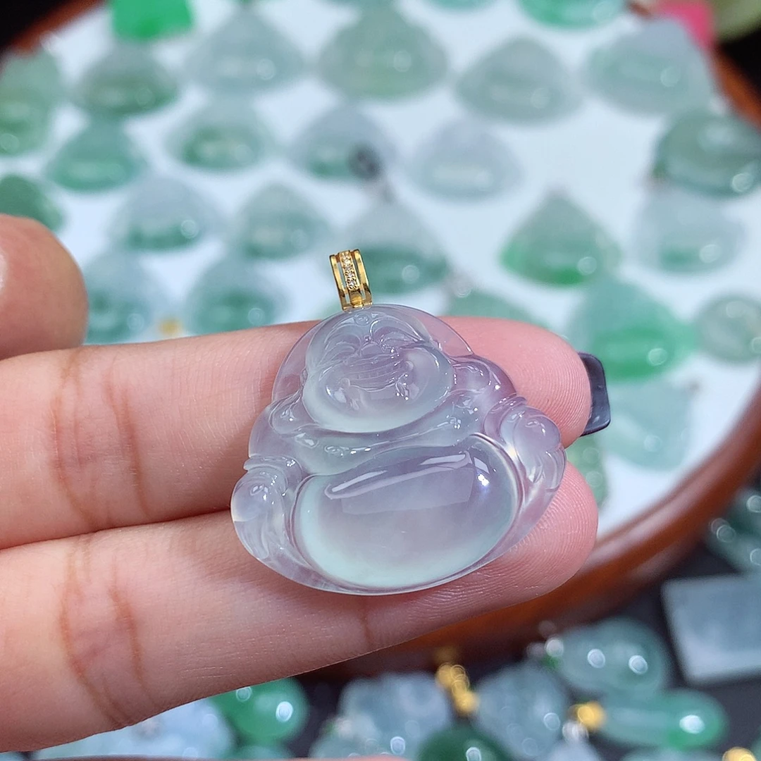 用***6翡翠未镶嵌颈饰佛公