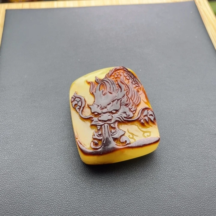 琥珀未镶嵌颈饰天然琥珀蜜蜡