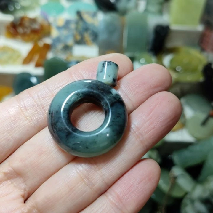 K***o岫玉未镶嵌挂坠款式