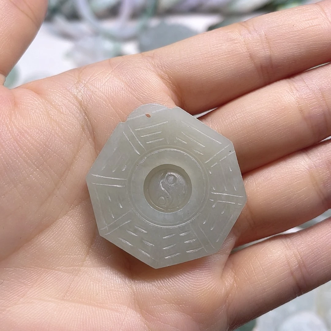 未镶嵌定制翡翠微*笑翡翠