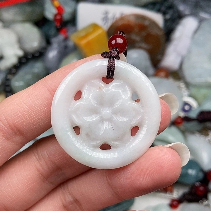 颈饰未镶嵌翡翠翡翠