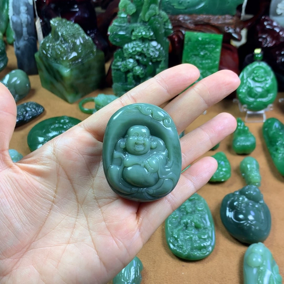 章***章颈饰未镶嵌和田玉