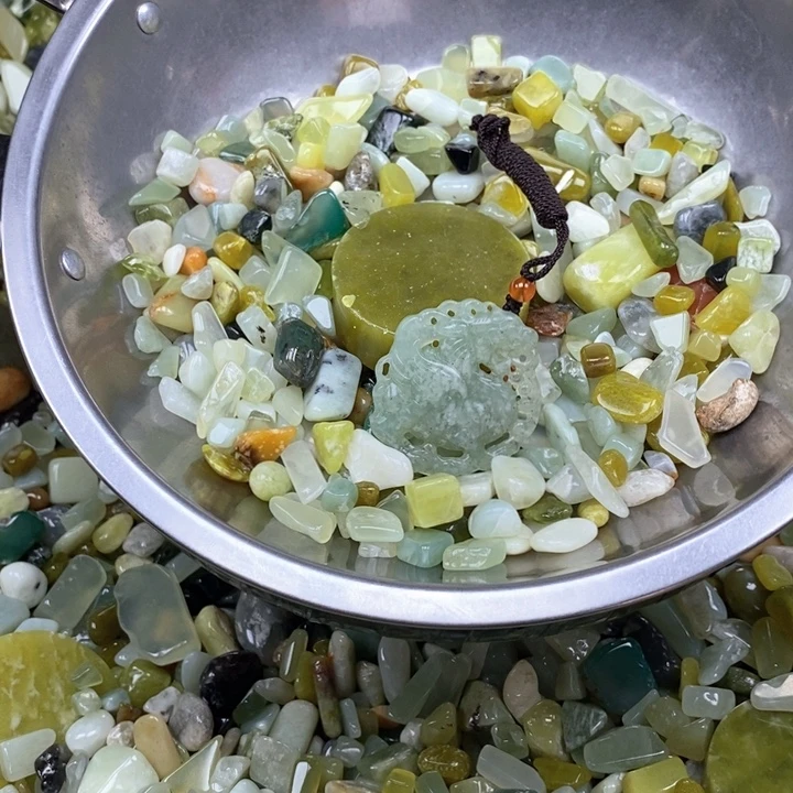 蛇纹石玉未镶嵌鱼缸石