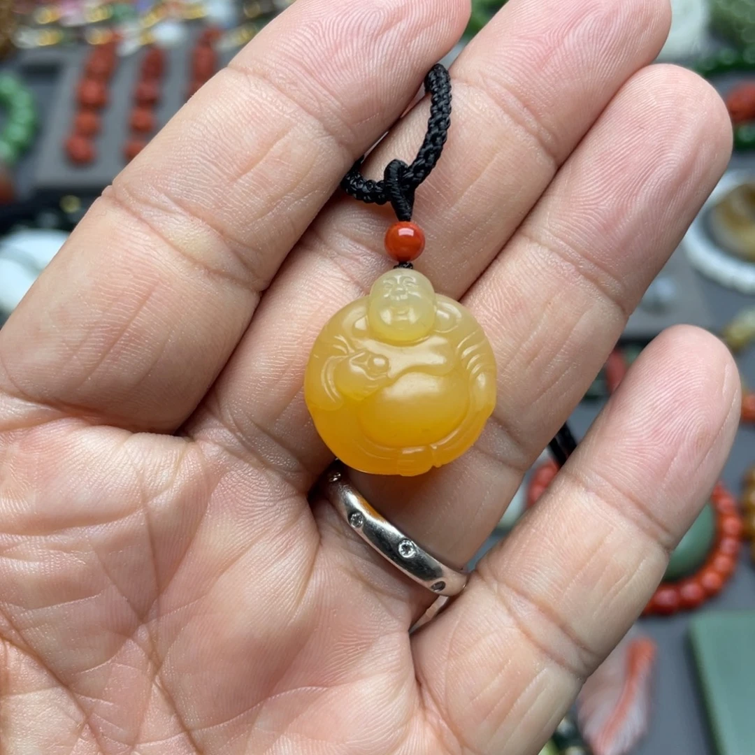 石英质玉（缅黄）未镶嵌颈饰