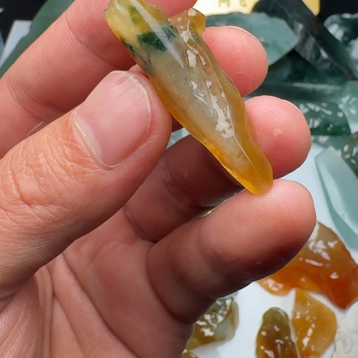 鸿***雪定制翡翠未镶嵌定制不退换