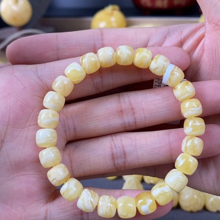 未镶嵌琥珀裸石单圈