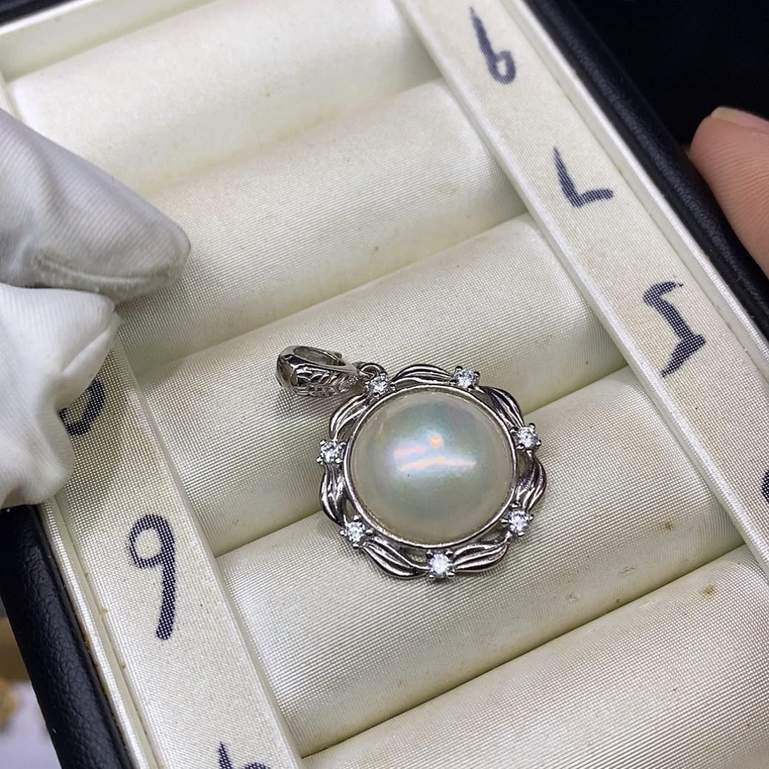 拼合珍珠（马贝珠）颈饰银S925镶嵌