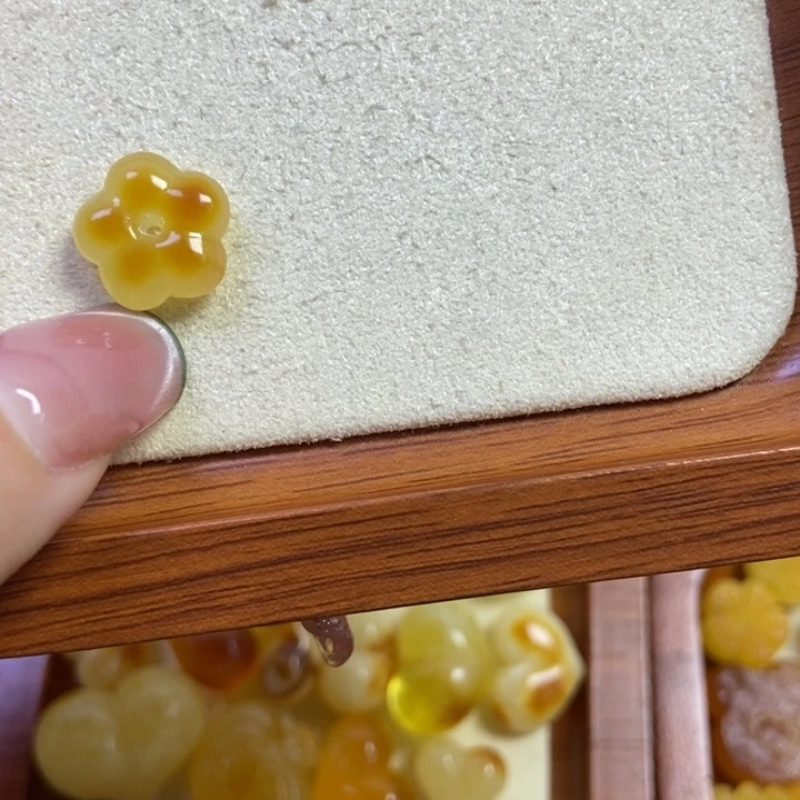 琥珀未镶嵌珠宝奇石小熊