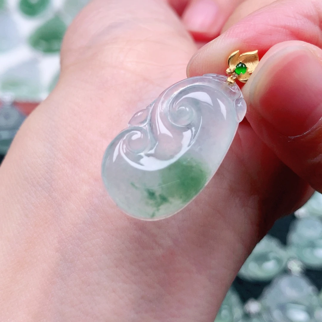 吊坠(不含链)18K金镶嵌翡翠