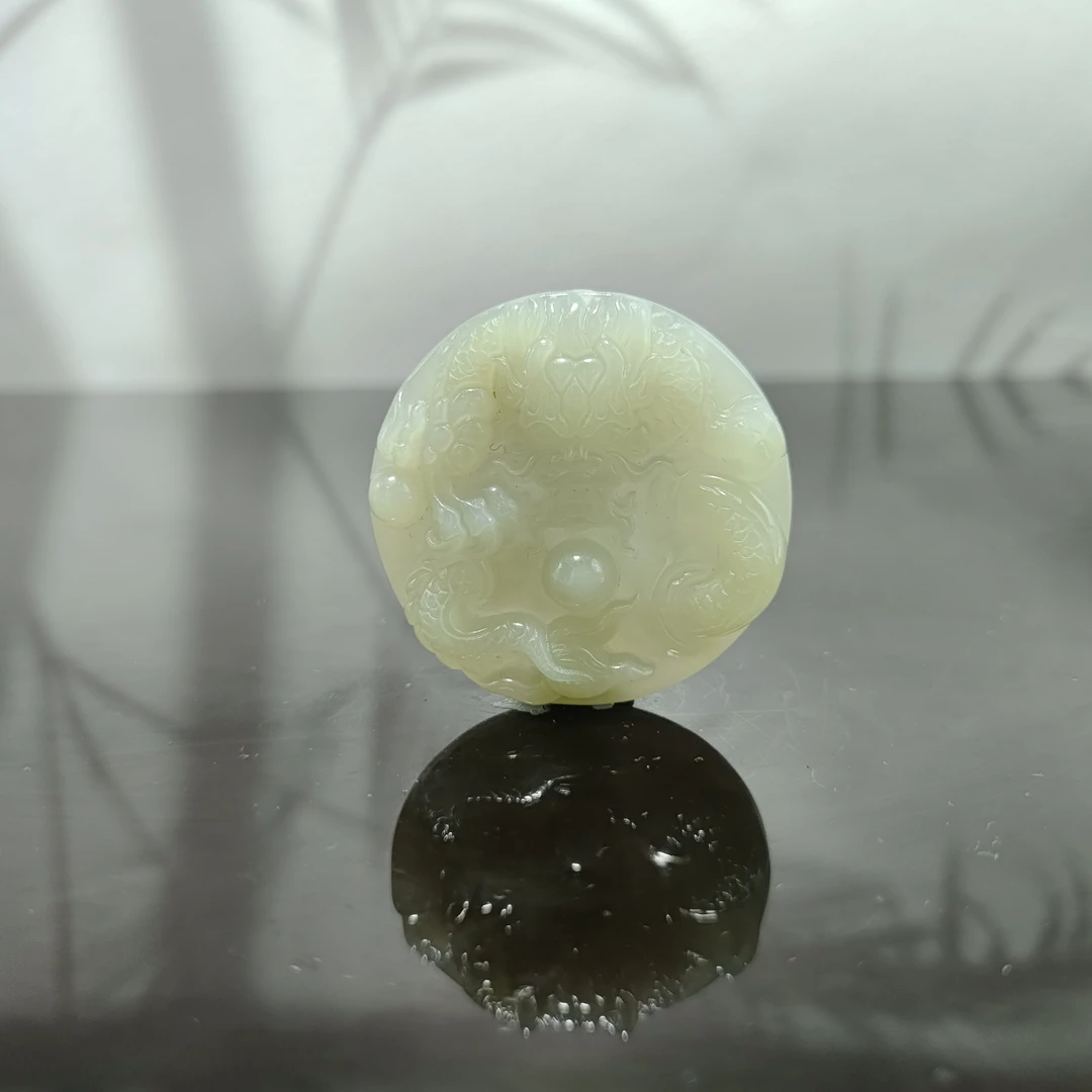 H和田玉龙腾四海吊坠2485