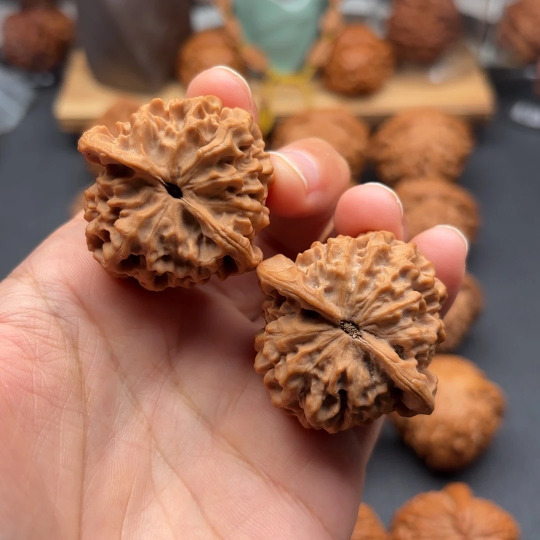 水***人文玩核桃吊坠玄月39