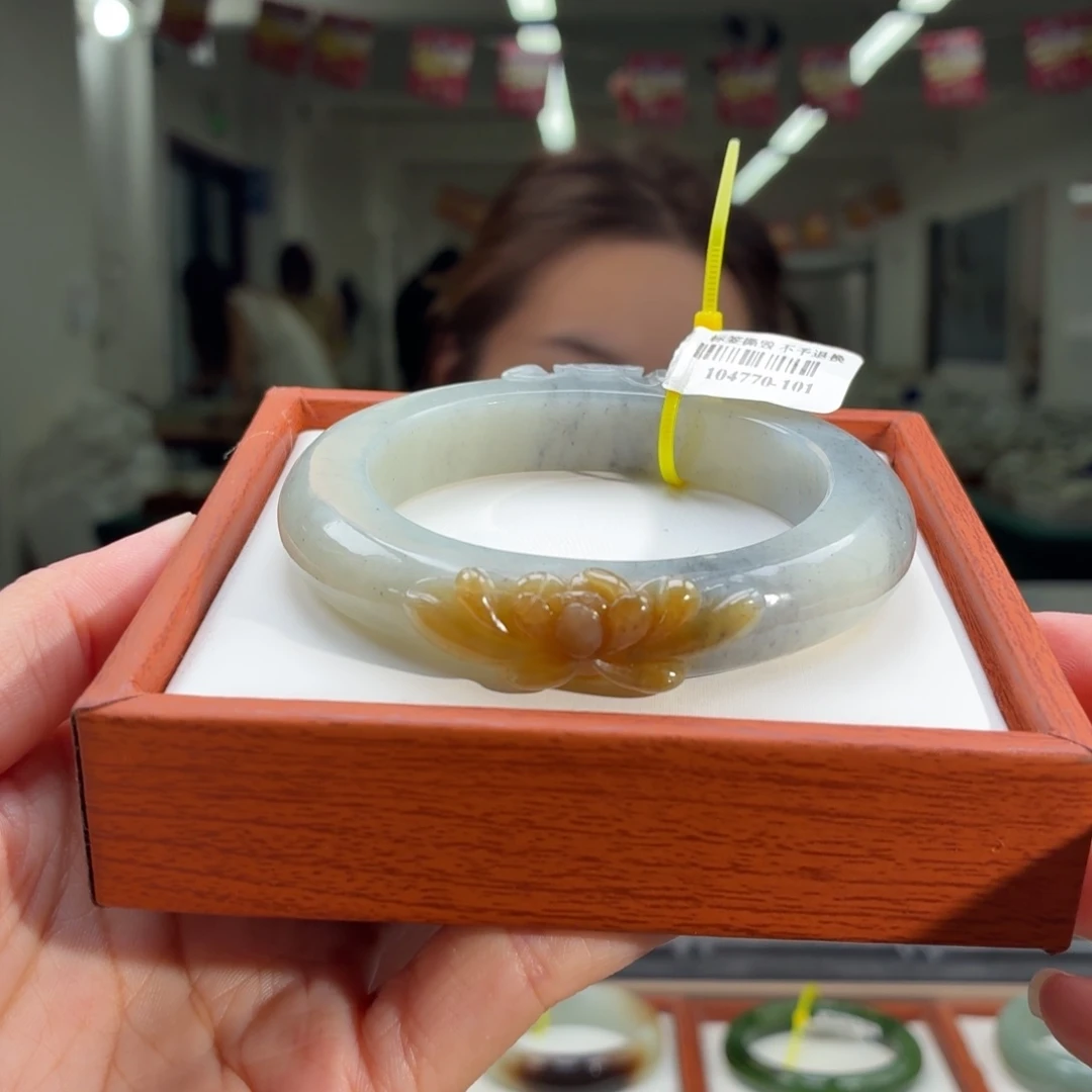 和田玉手镯未镶嵌54 55