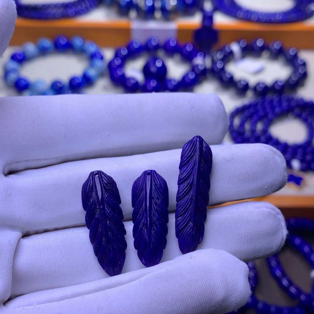 青金石未镶嵌雕刻多样性发其一