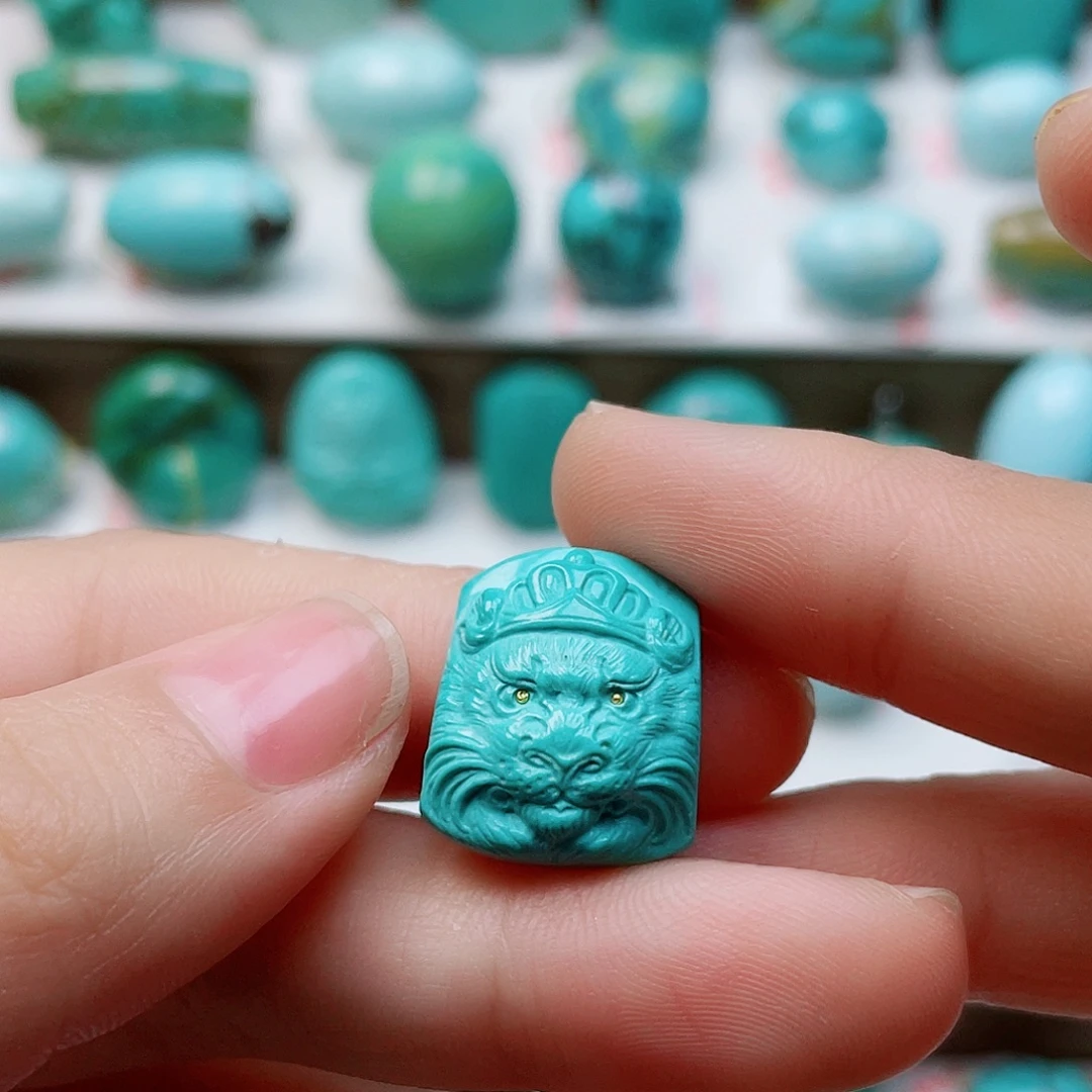 绿松石未镶嵌挂件