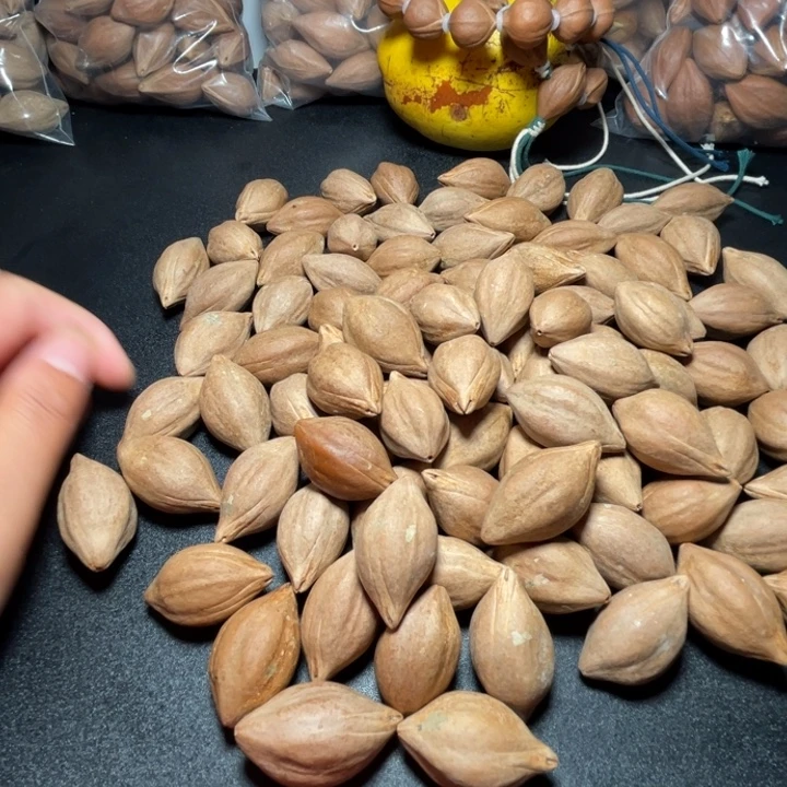 葫***玥猪牙手串/手链我是
