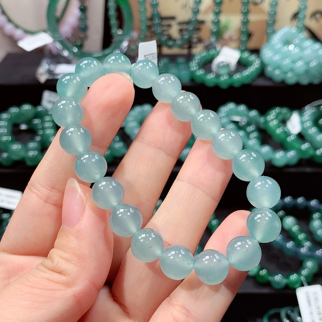 v***n翡翠未镶嵌手链卡10