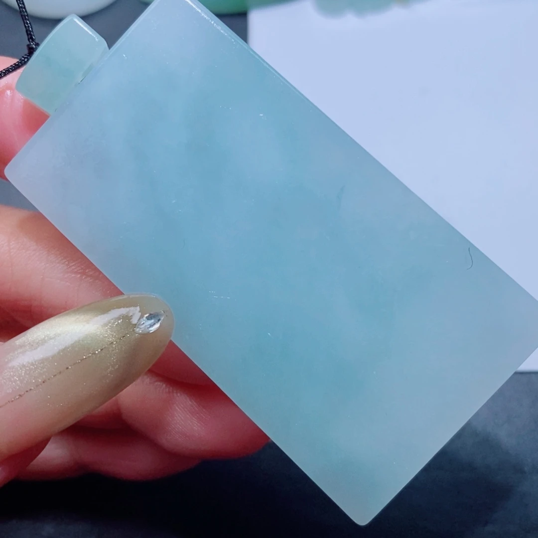 定制翡翠未镶嵌翡翠定制吊坠