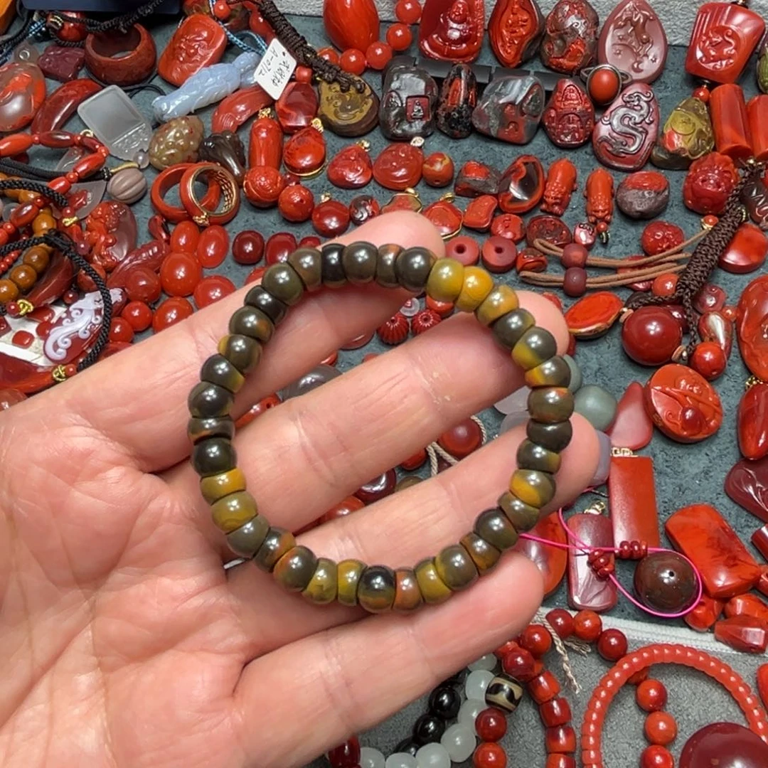 南红玛瑙未镶嵌颈饰