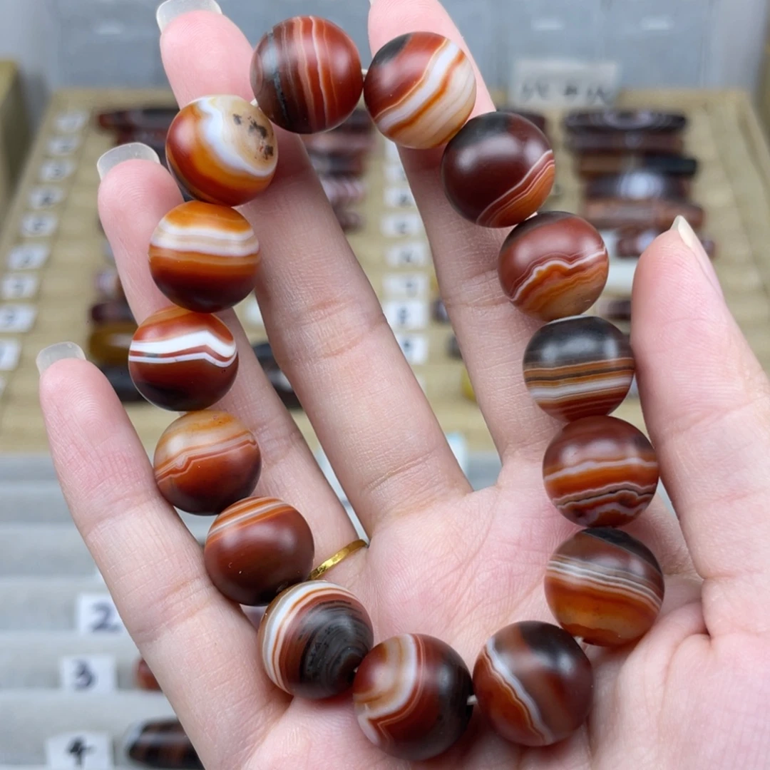 玛瑙/玉髓合金颈饰