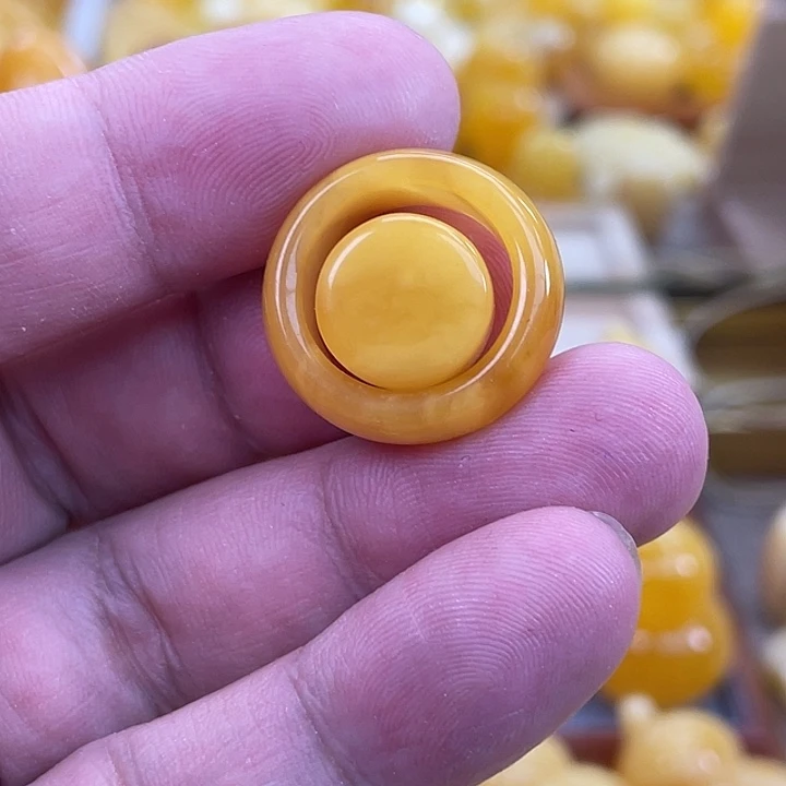 琥珀未镶嵌珠宝奇石琥珀