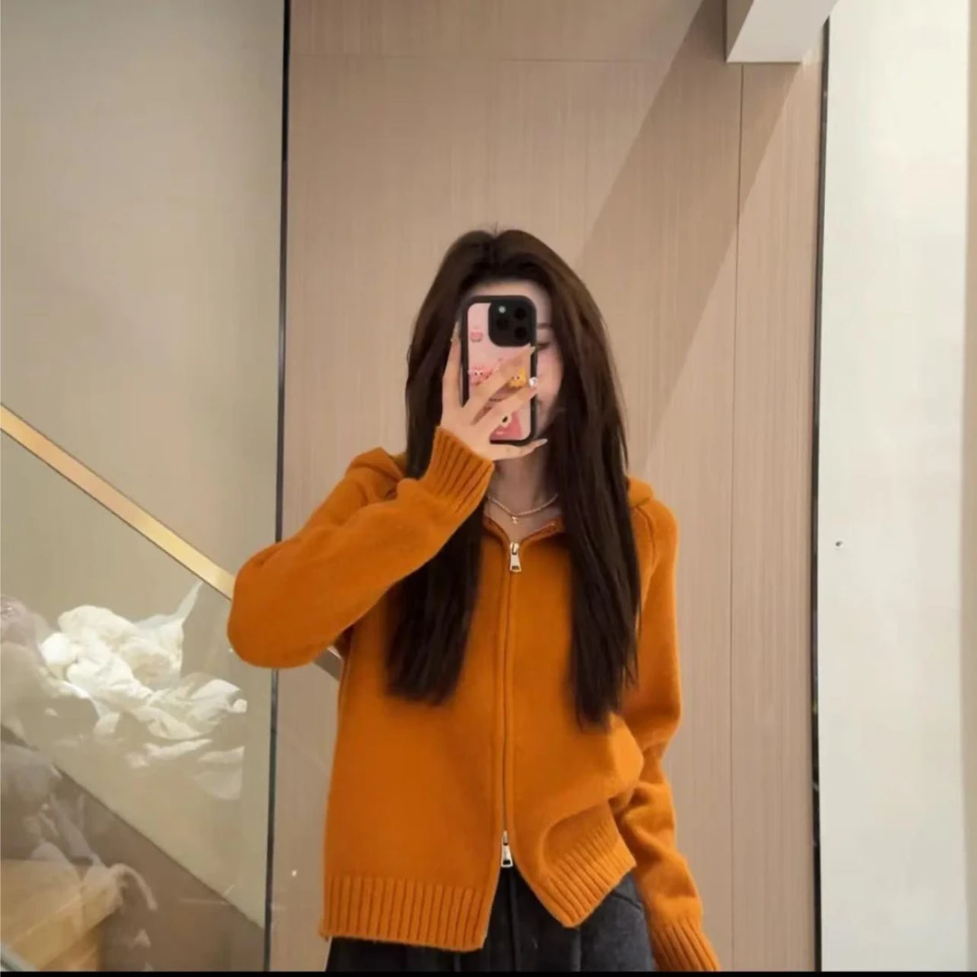 慵懒风毛衣女宽松上衣秋冬新款温柔复古高级感韩版打底长袖针织衫