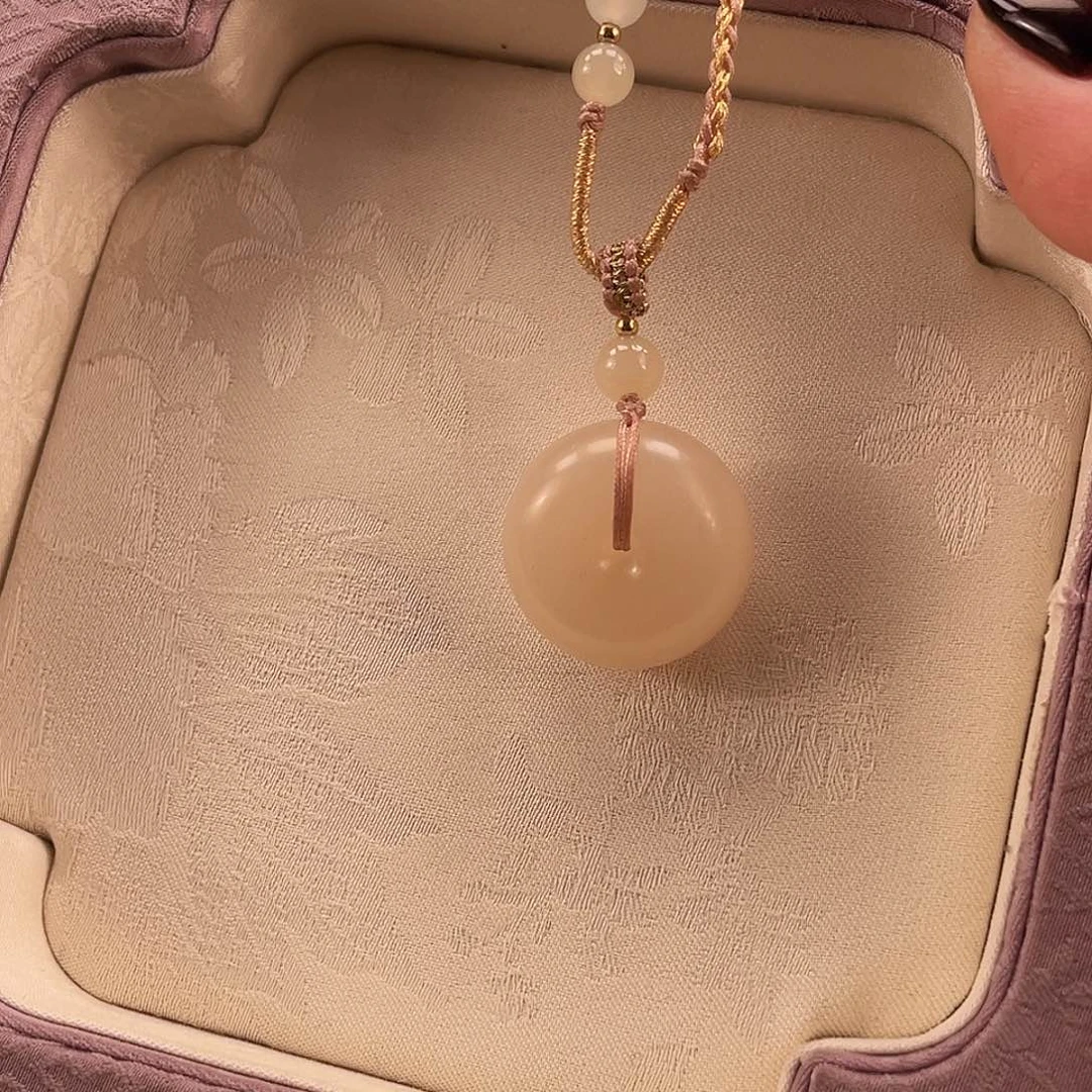 和田玉吊坠(不含链)未镶嵌