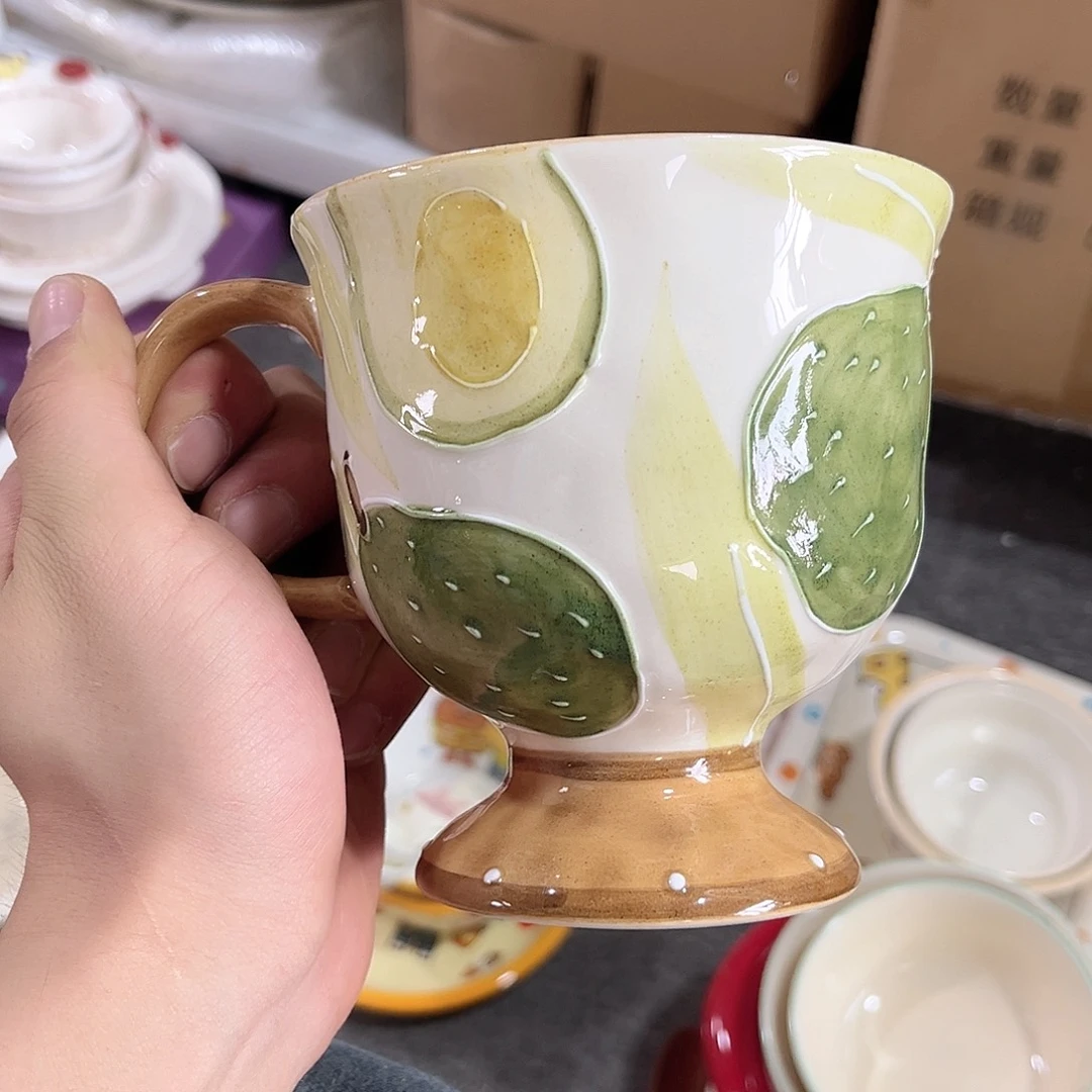 陶瓷牛油果手绘浮雕早餐杯