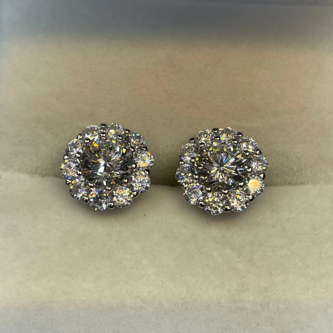 高奢钻饰  满天星耳钉1.0CT