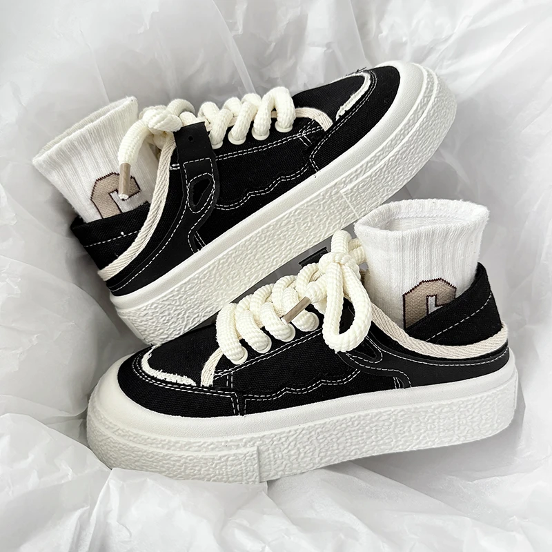 百搭黑色帆布鞋子女款夏天透气运动鞋2025新款休闲时尚增高滑板鞋