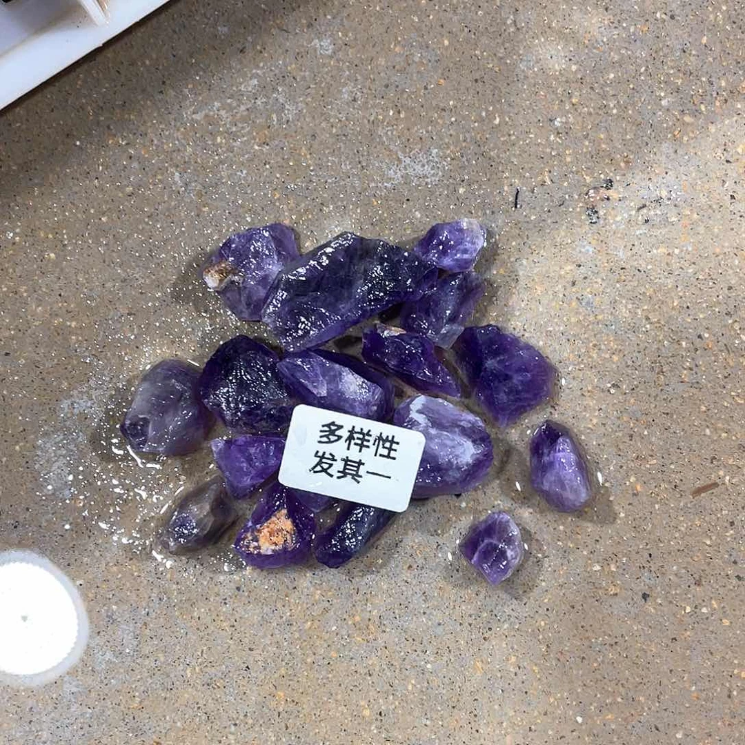 水晶摆件…..未镶嵌100g