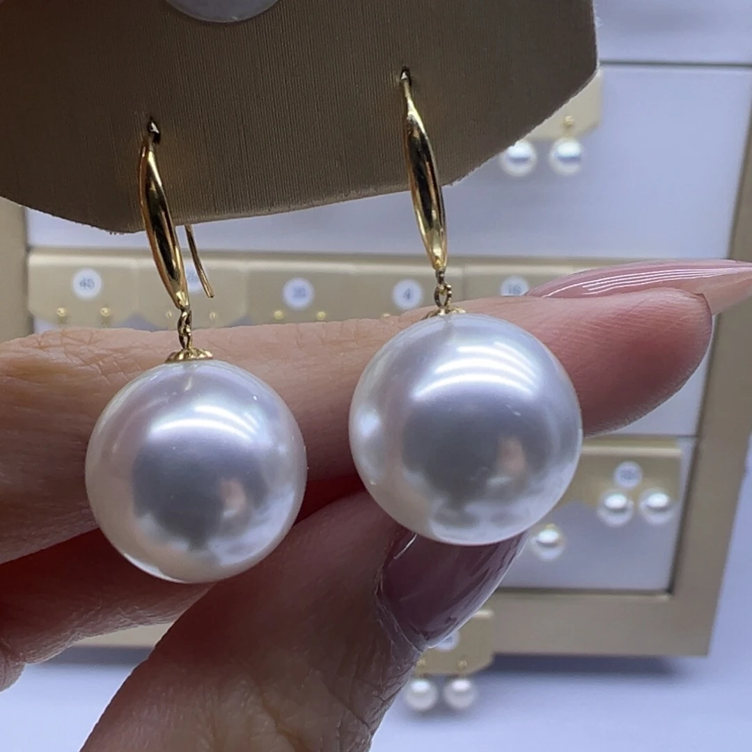 18K金镶嵌淡水珍珠耳饰