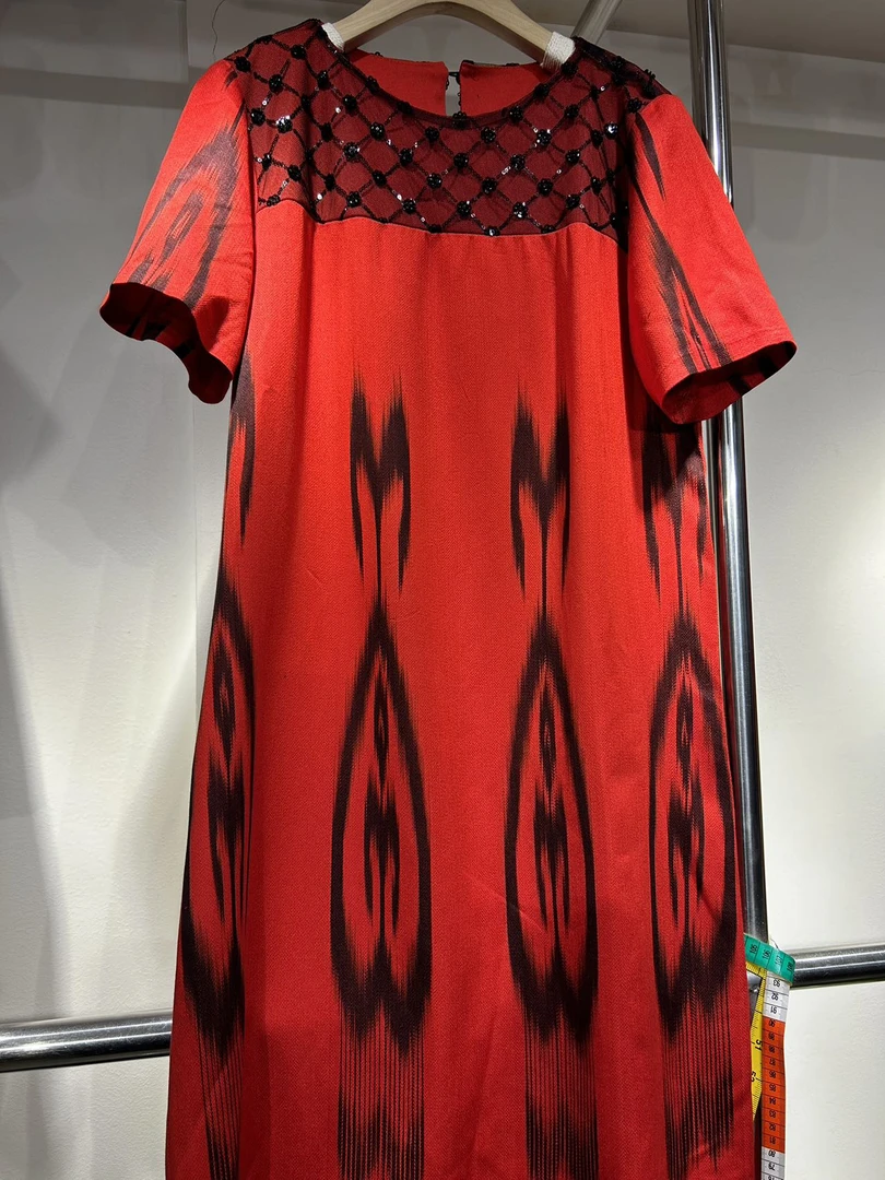 2025款 爱特莱斯 红色连衣裙