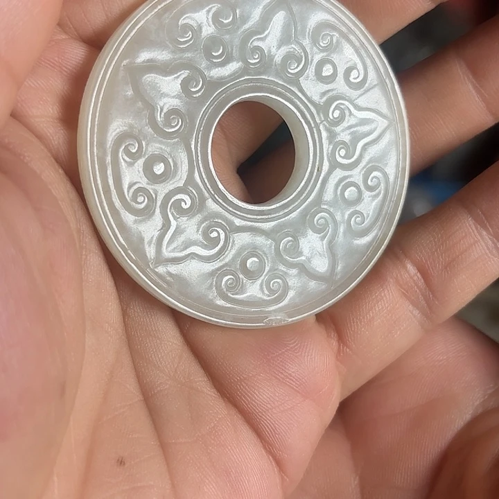 和田玉（糖玉）未镶嵌挂件