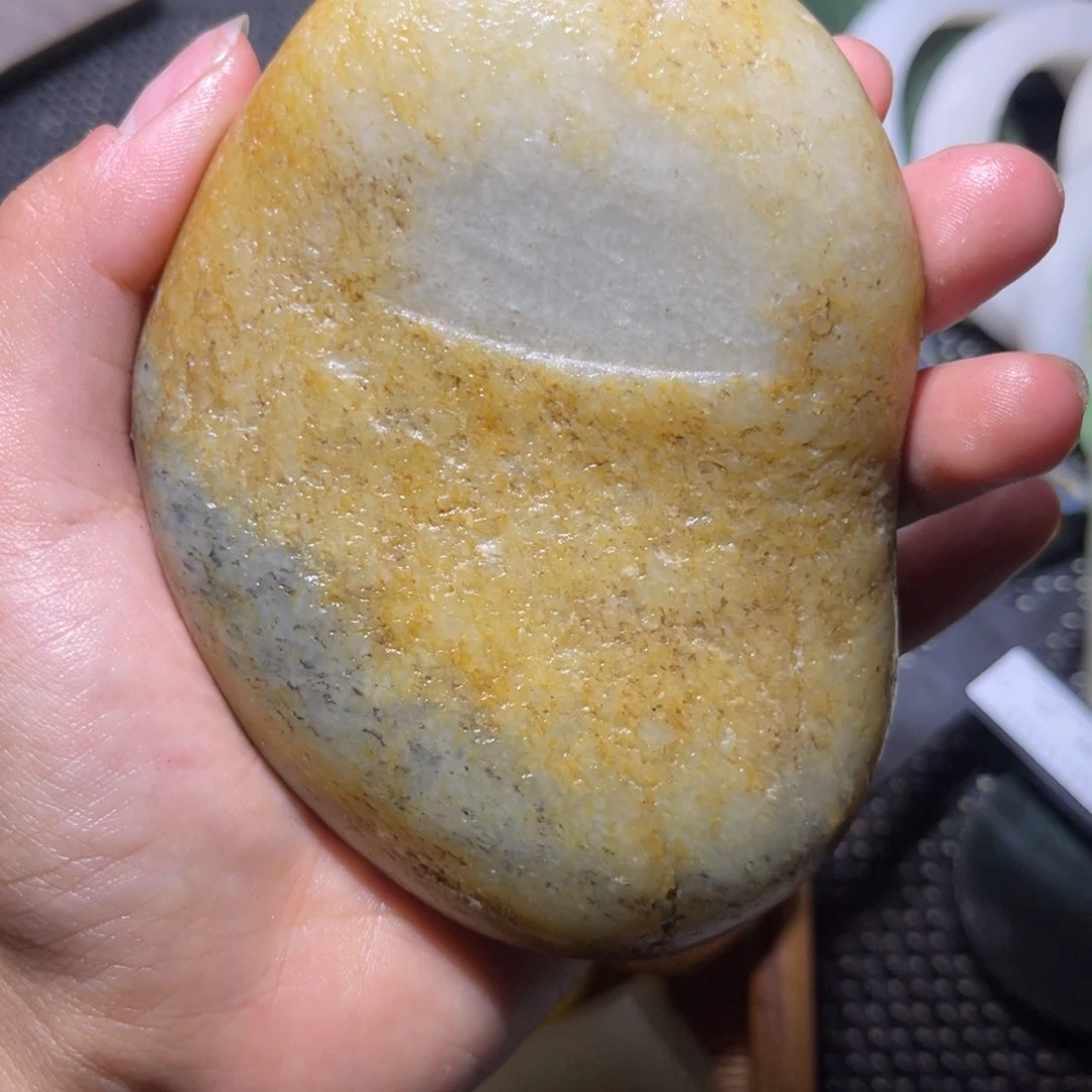 未镶嵌和田玉（子料）挂件