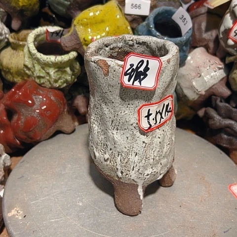 粗陶花盆制作面包上班